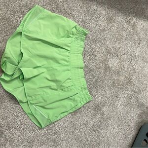 Lululemon women’s hotty hot shorts